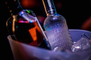 botellas de reservado en discoteca de benidorm